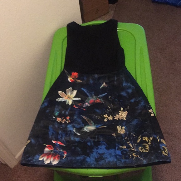 Alice and Olivia dress size 0 - Picture 2 of 2